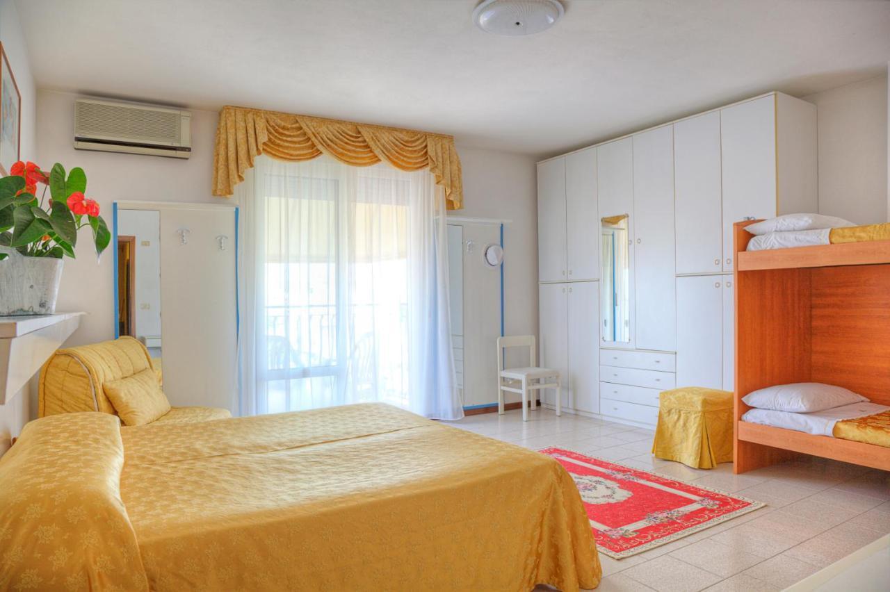 Hotel Panama Lido di Jesolo Esterno foto