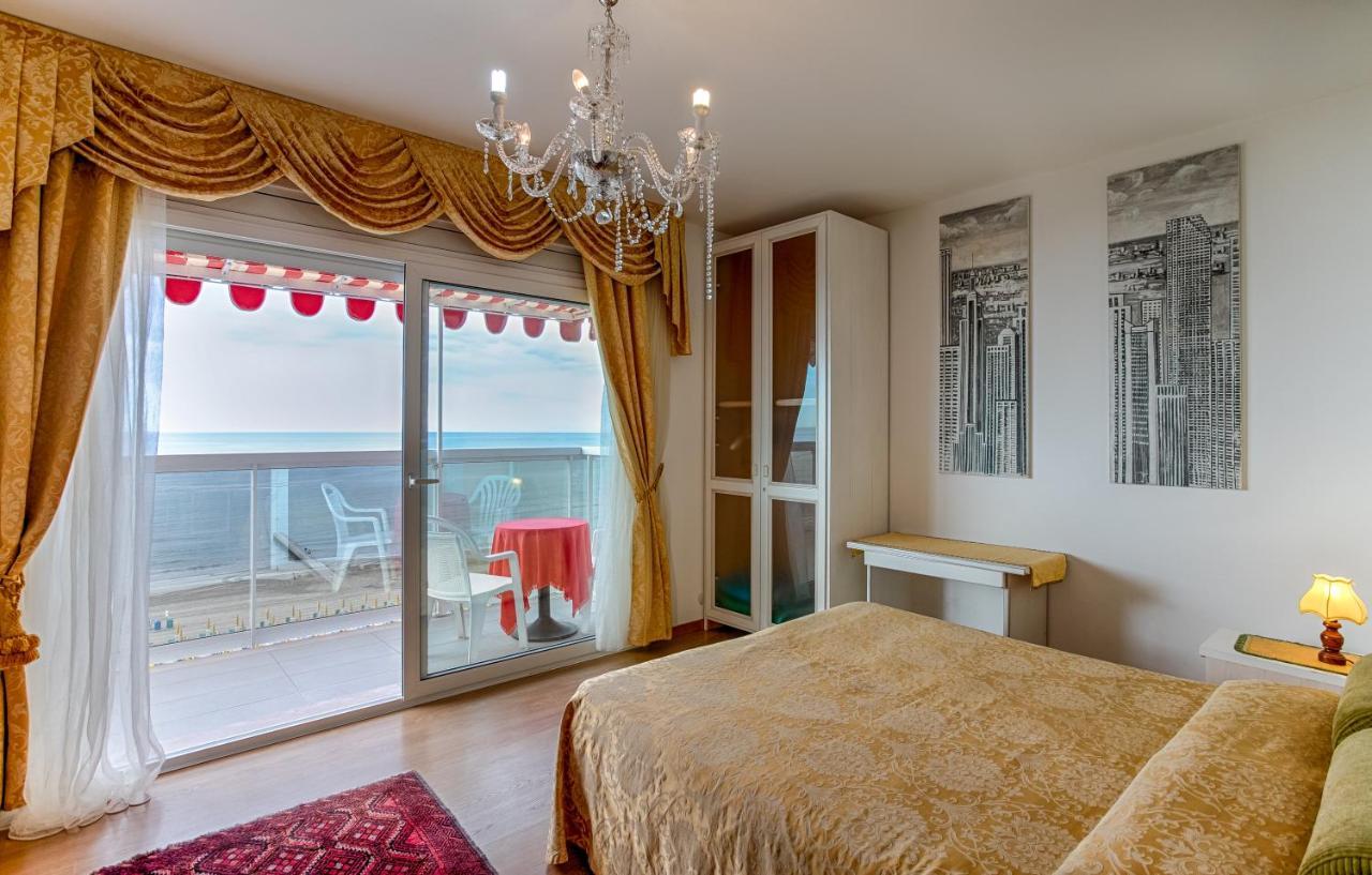 Hotel Panama Lido di Jesolo Esterno foto